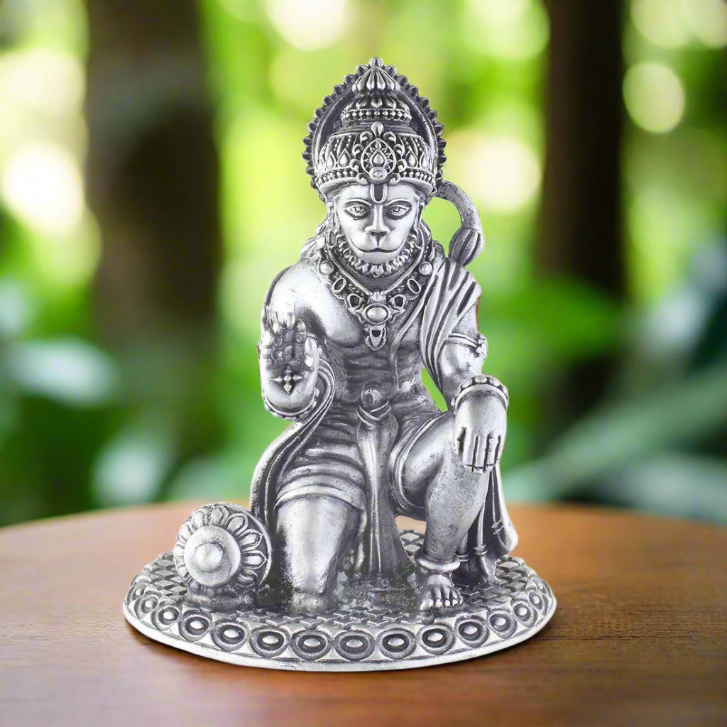 Hanuman_idol_on_table