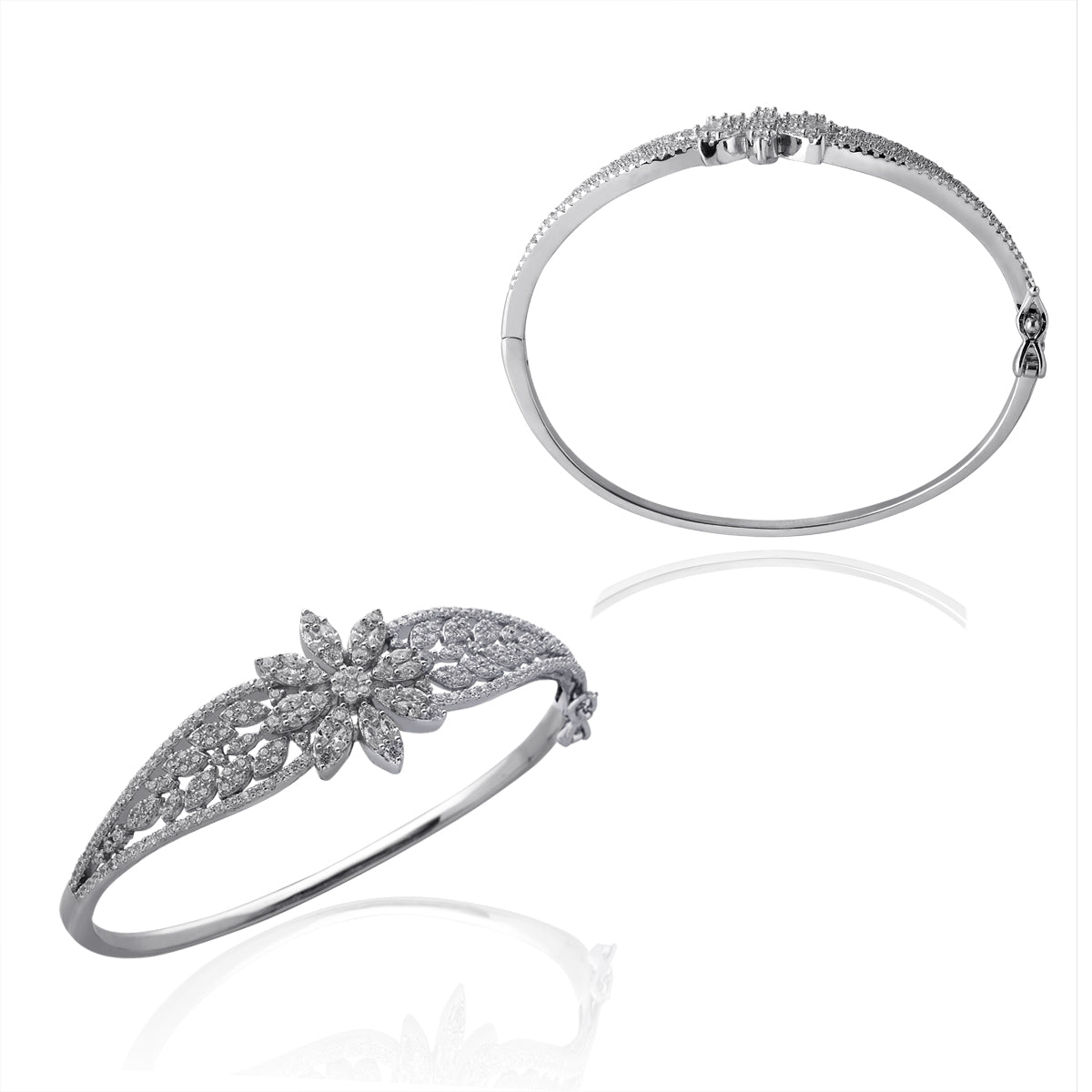 Center Flower Shape Bracelet