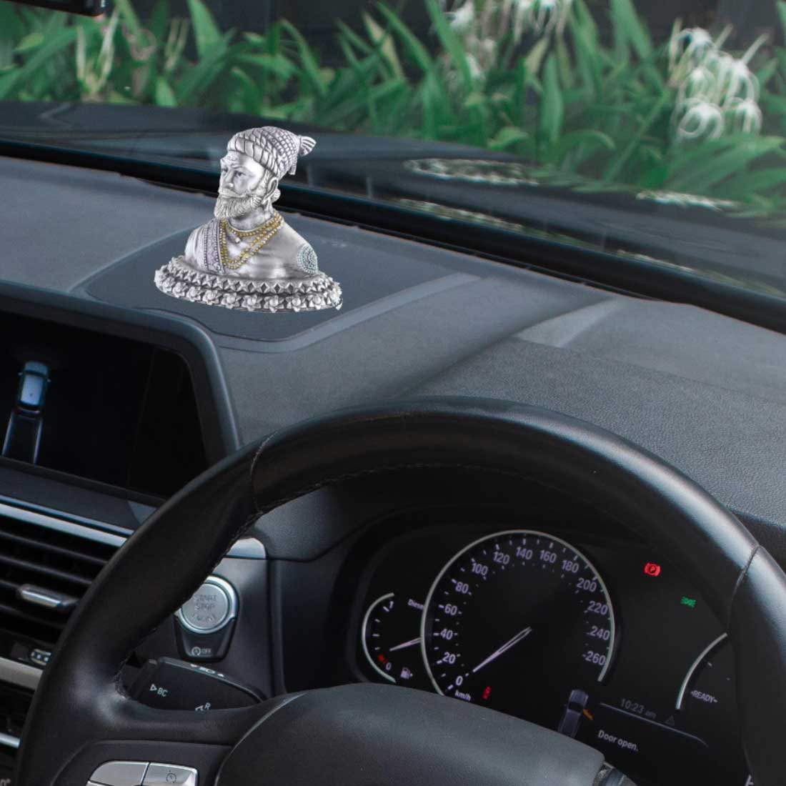 shivaji-car-dashboard