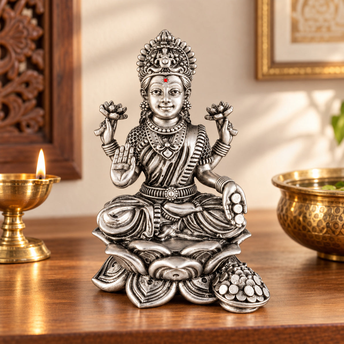 925 silver Maa Laxmi idol displayed in a home interior