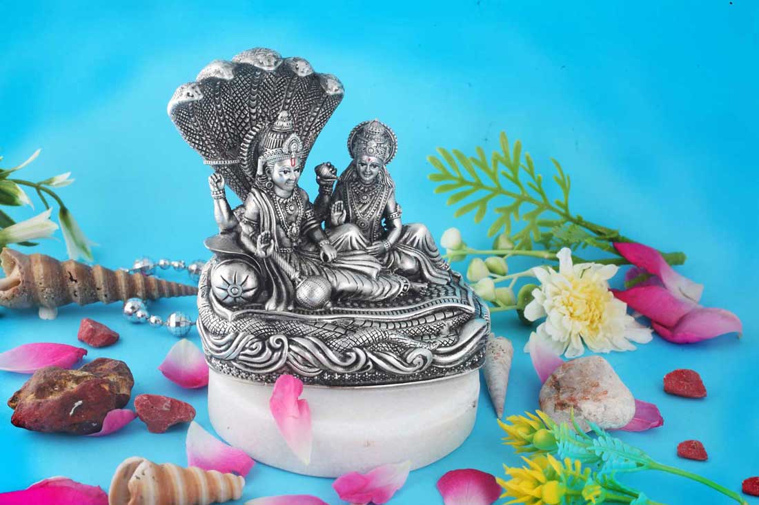 lifestyle_image_vishnu_laxmi