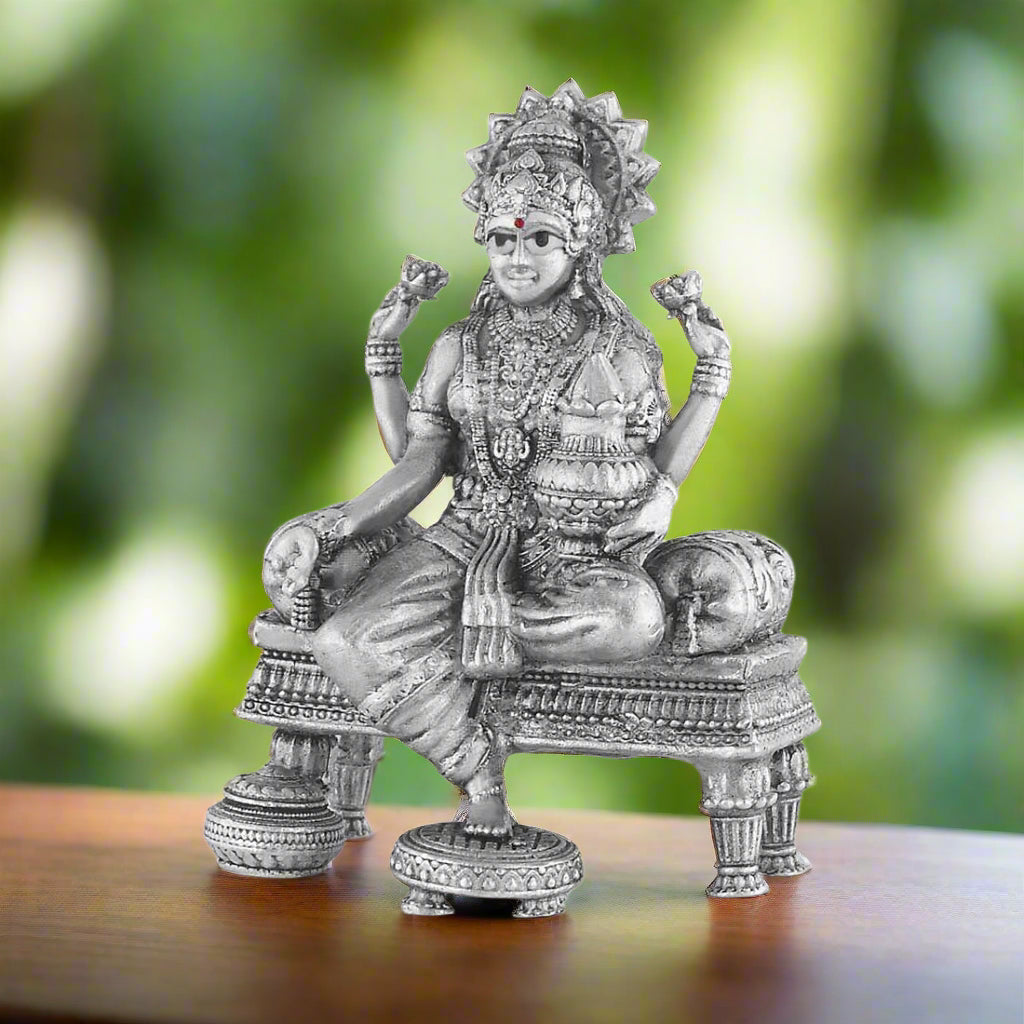 mukut_laxmi_idol_side_angle