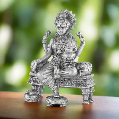mukut_laxmi_idol_side_angle