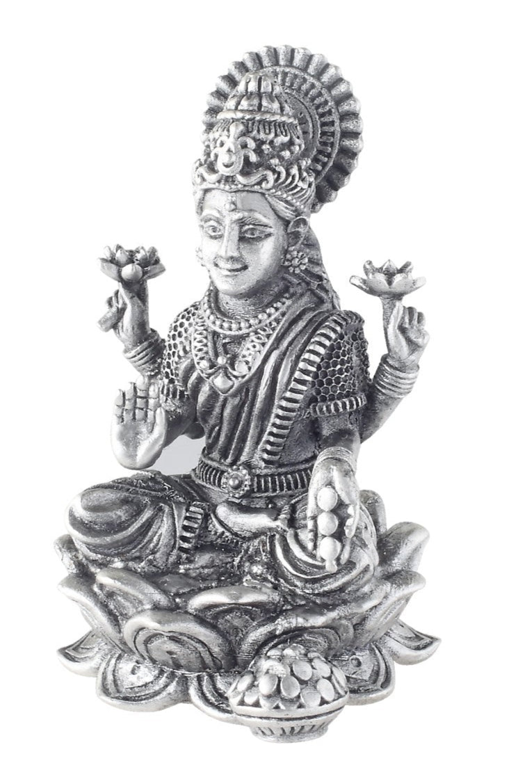 goddess of wealth side view