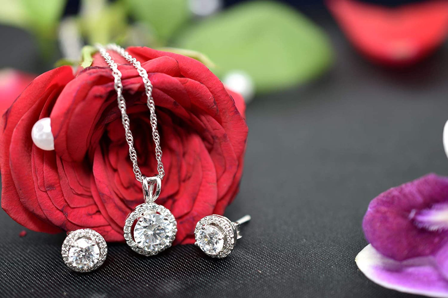 Sterling Silver Single Halo Shape Pendant & Chain